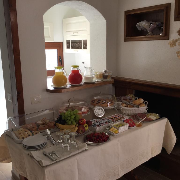 Il Giardino Di Daniela Bed & Breakfast San Teodoro  Ngoại thất bức ảnh