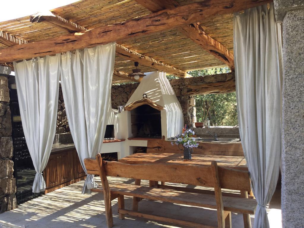 Il Giardino Di Daniela Bed & Breakfast San Teodoro  Ngoại thất bức ảnh