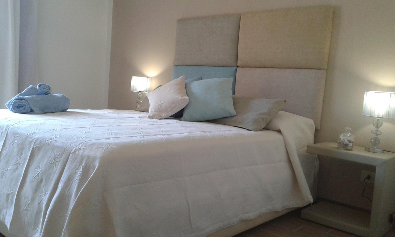 Il Giardino Di Daniela Bed & Breakfast San Teodoro  Ngoại thất bức ảnh